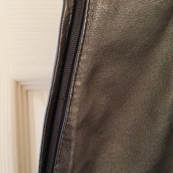 LEATHER Skirt Newport News Sz 18W As New Condition - Picture 2 of 3